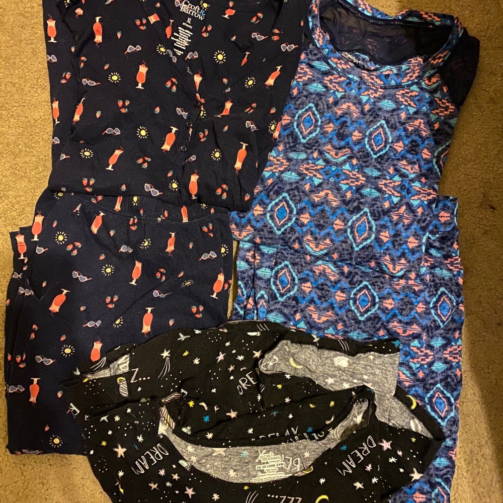 Ladies XL Short sleeved Lounging/pajama sets Lot